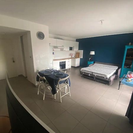 Appartement Spacieux Avec Grande Terrasse Marseille Luaran gambar