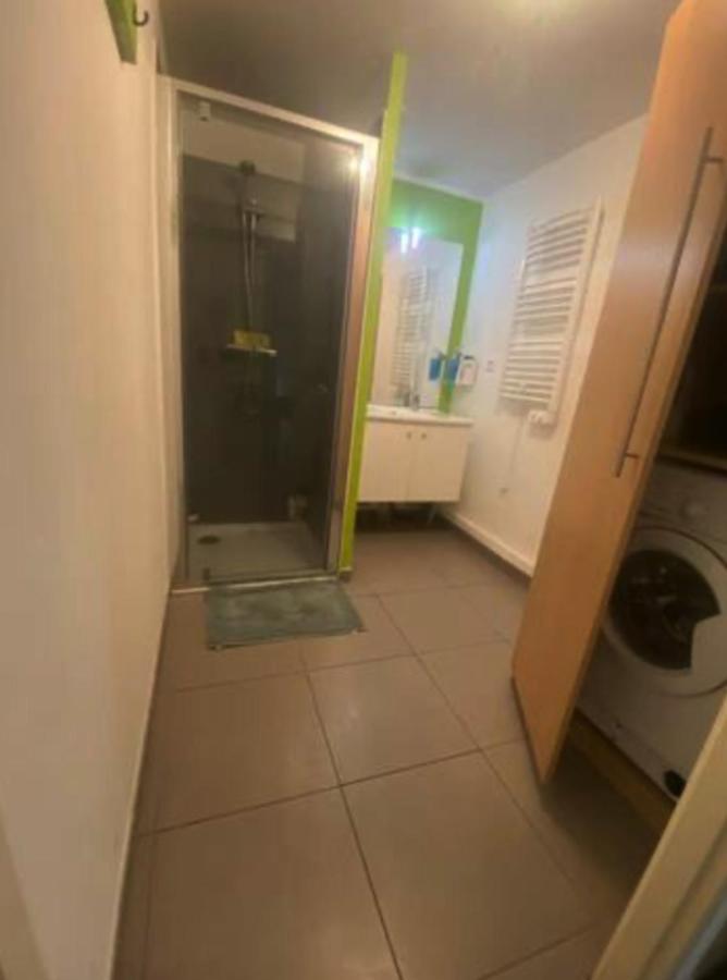 Appartement Spacieux Avec Grande Terrasse Marseille Luaran gambar